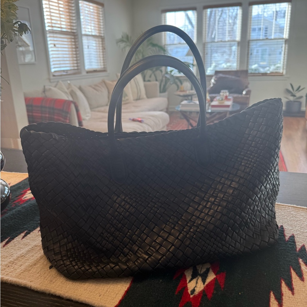 Falor Hand Woven Handbag Large Leather Made in Italy-F1805 in Black